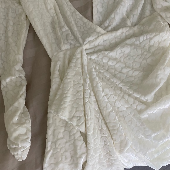 NWT white LUXXEL DRESS - Picture 12 of 13